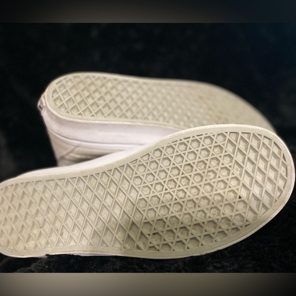 Vans - Picture 5 of 5